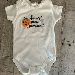 Chick Pea White Onesie with Pumpkin and Ghost Design